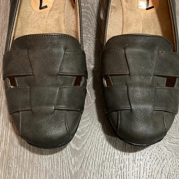Life Stride Dee Slip on Flats 7 - Picture 5 of 9